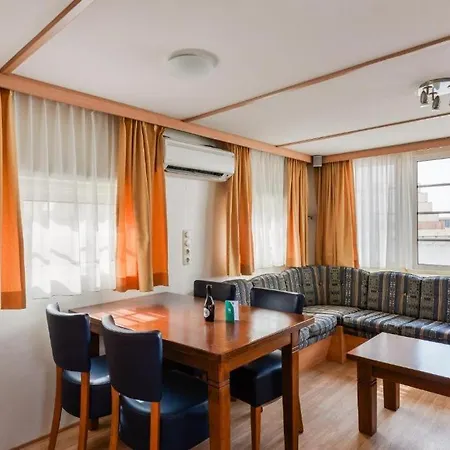 For 2 At The Domek alpejski *